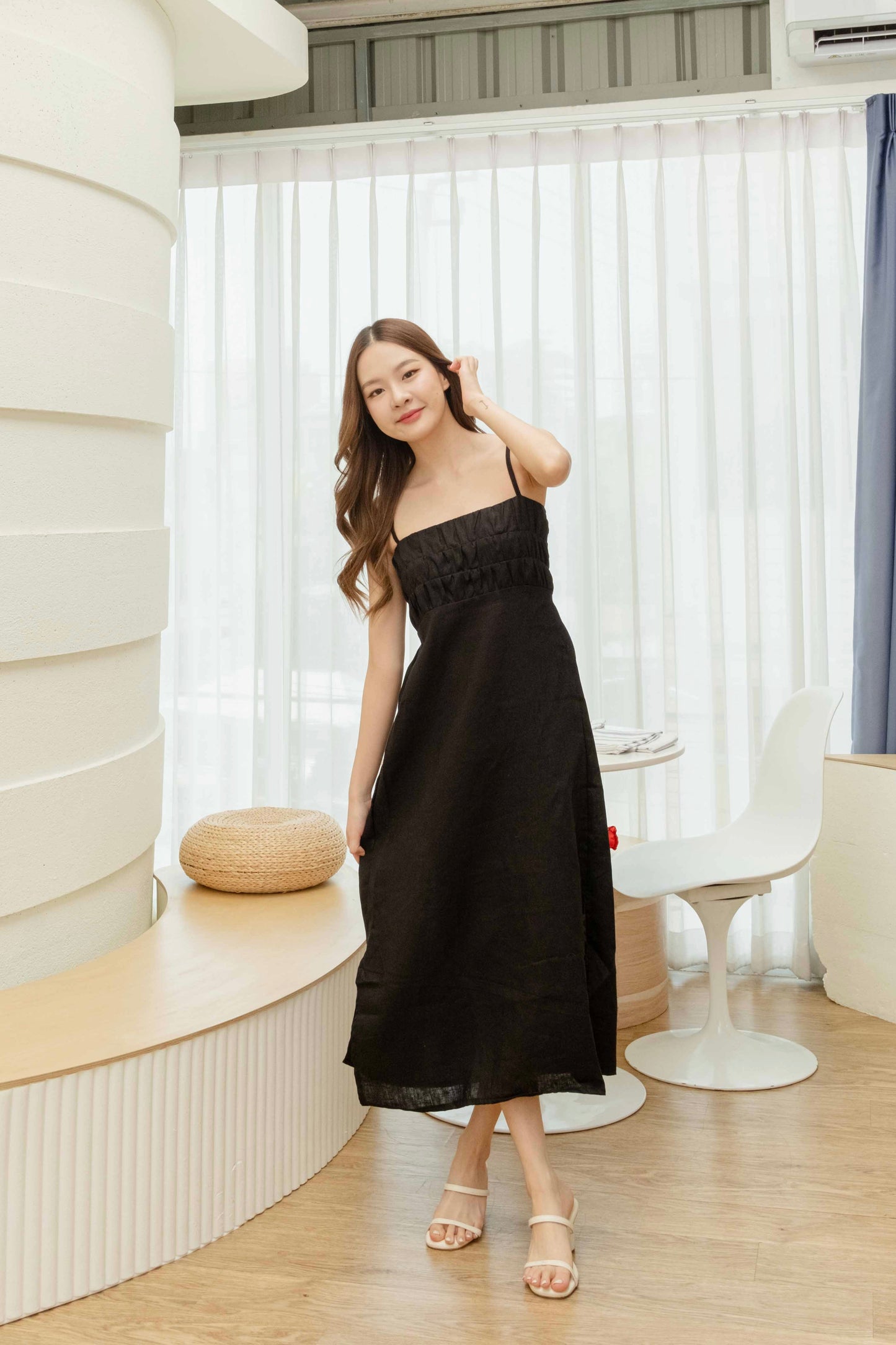 Amelia Midi Dress — Black